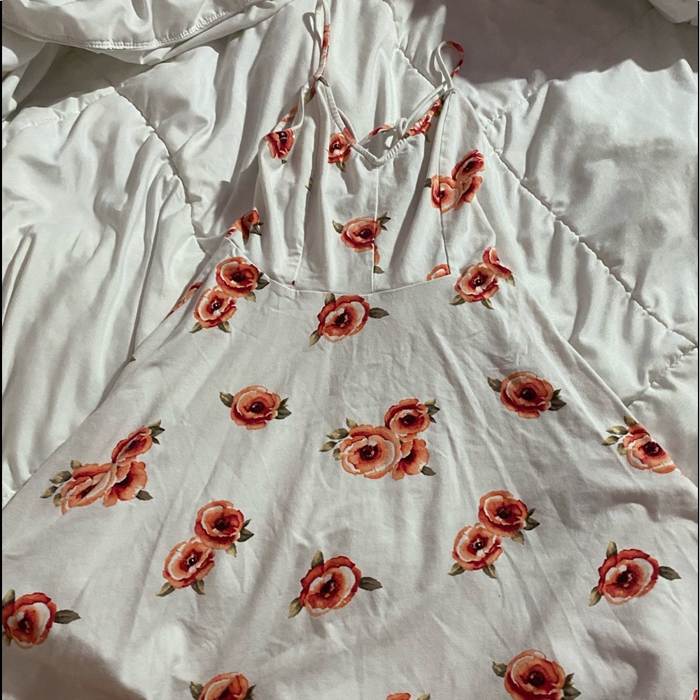 FOREVER 21 Floral Skater Dress